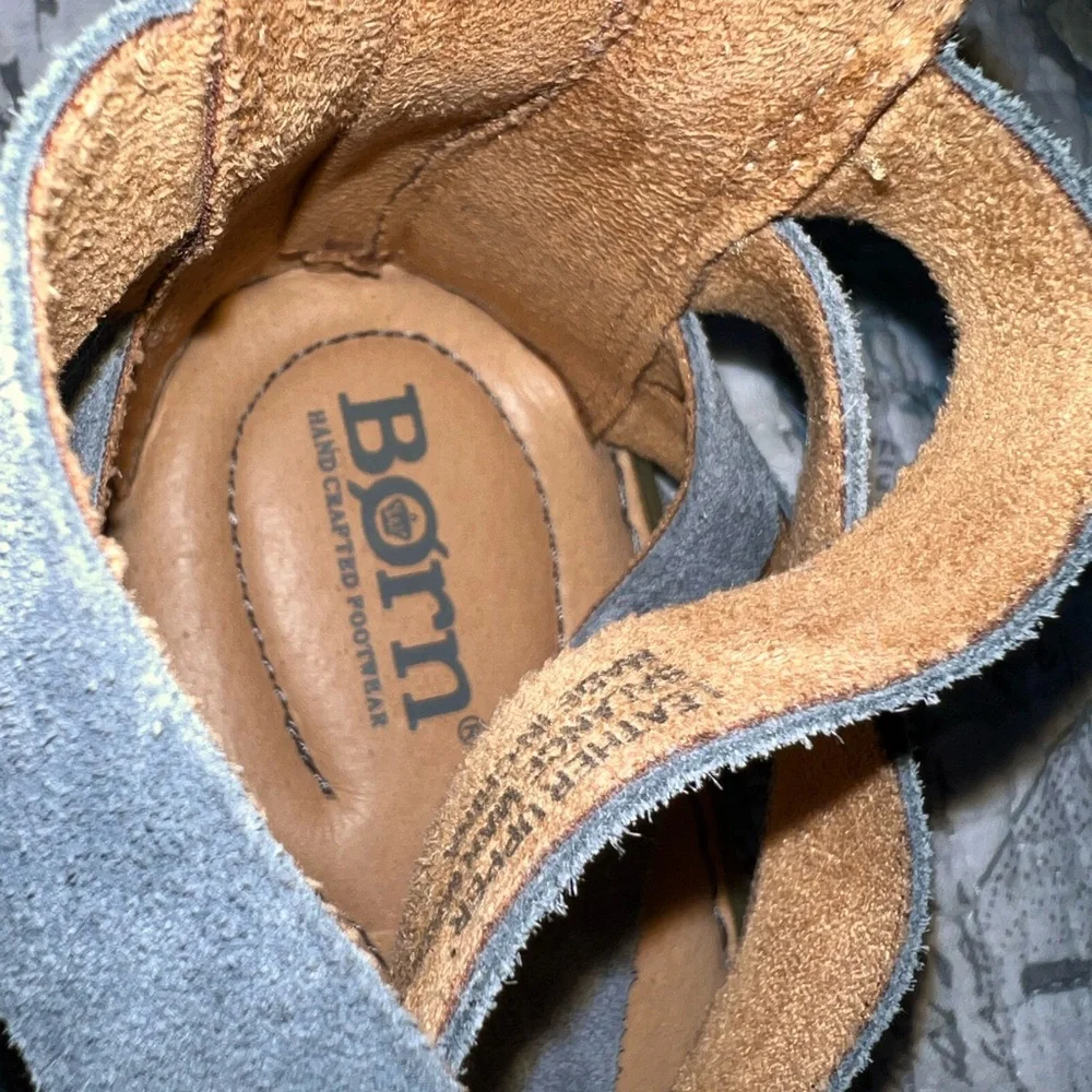 Born IWA WOVEN Dark Grey Suede Sandals Sz 6 - Picture 4 of 9